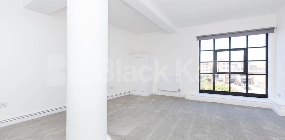 			2 Bedroom, 1 bath, 1 reception Apartment			 SPRINGFIELD HOUSE LOFTS-TYSSEN STREET, DALSTON/HAGGERSTON